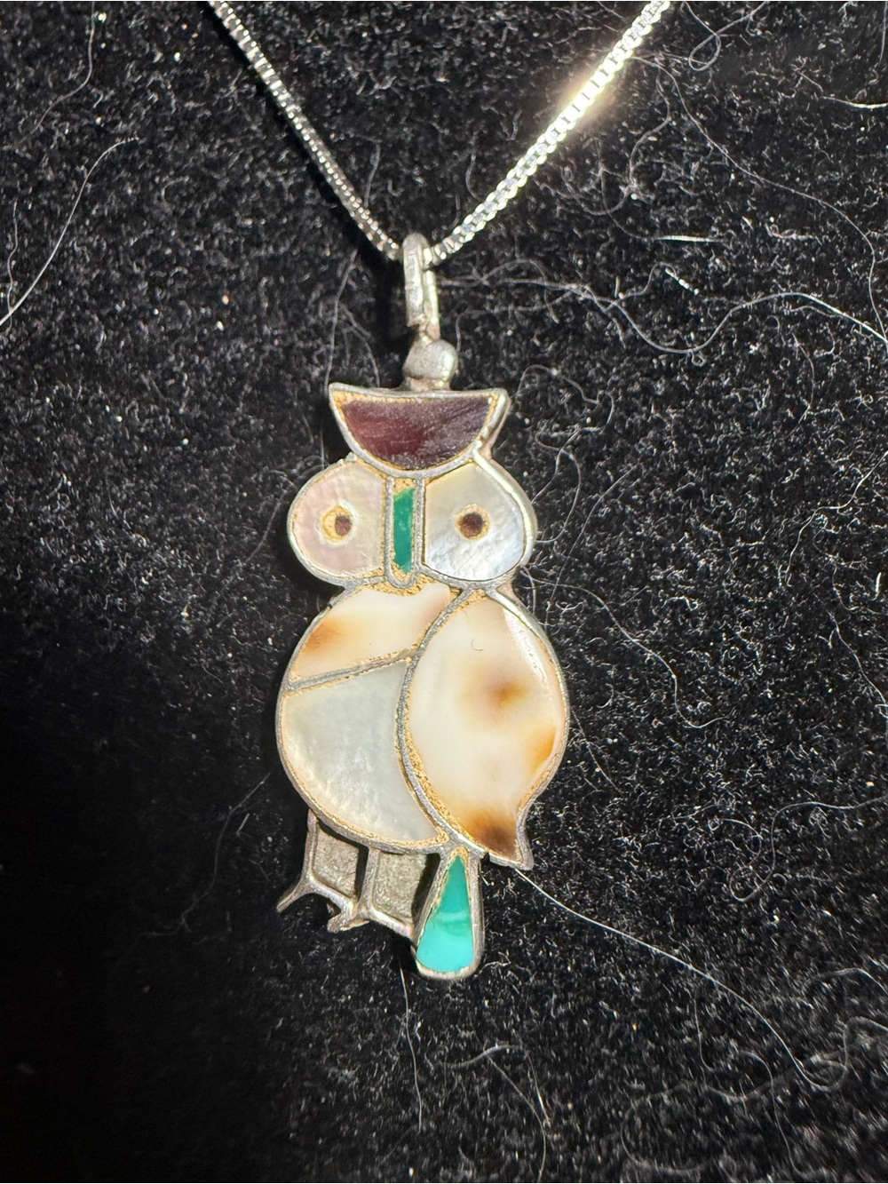 Zuni Vintage Sterling Silver OWL with Shell Inlay Necklace 1” x 1/2”
